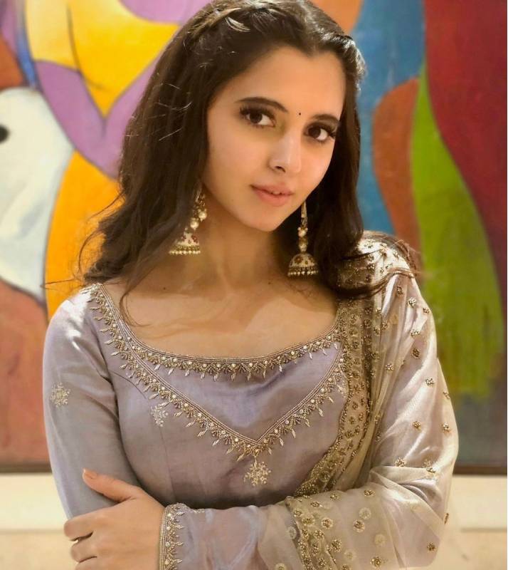 Election first look viral