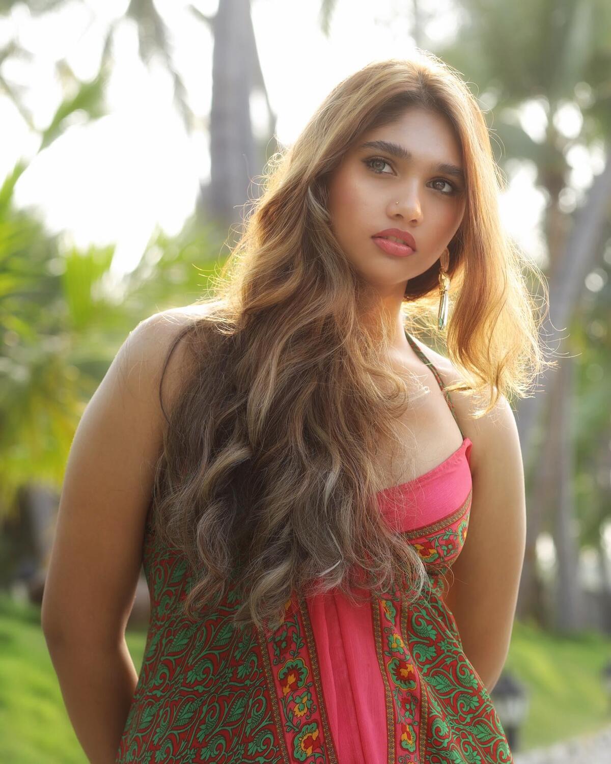 Jovika vanitha in biggboss hot clicks