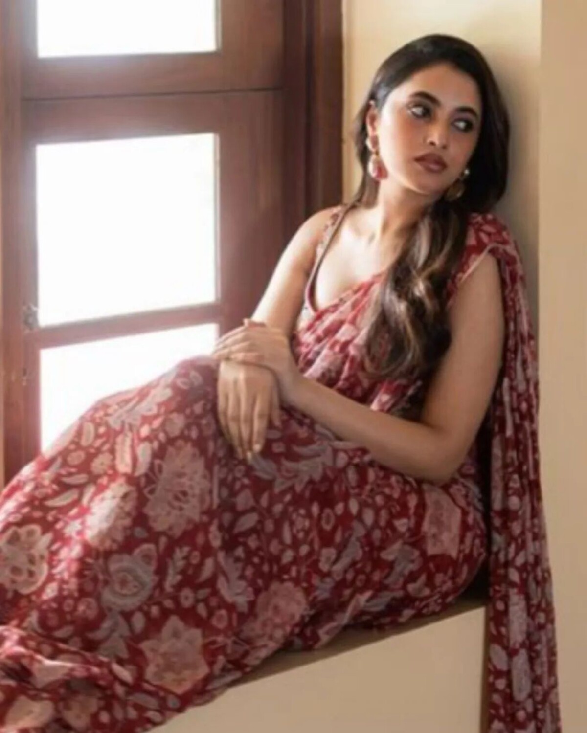 Priyanka mohan in saree clicks viral