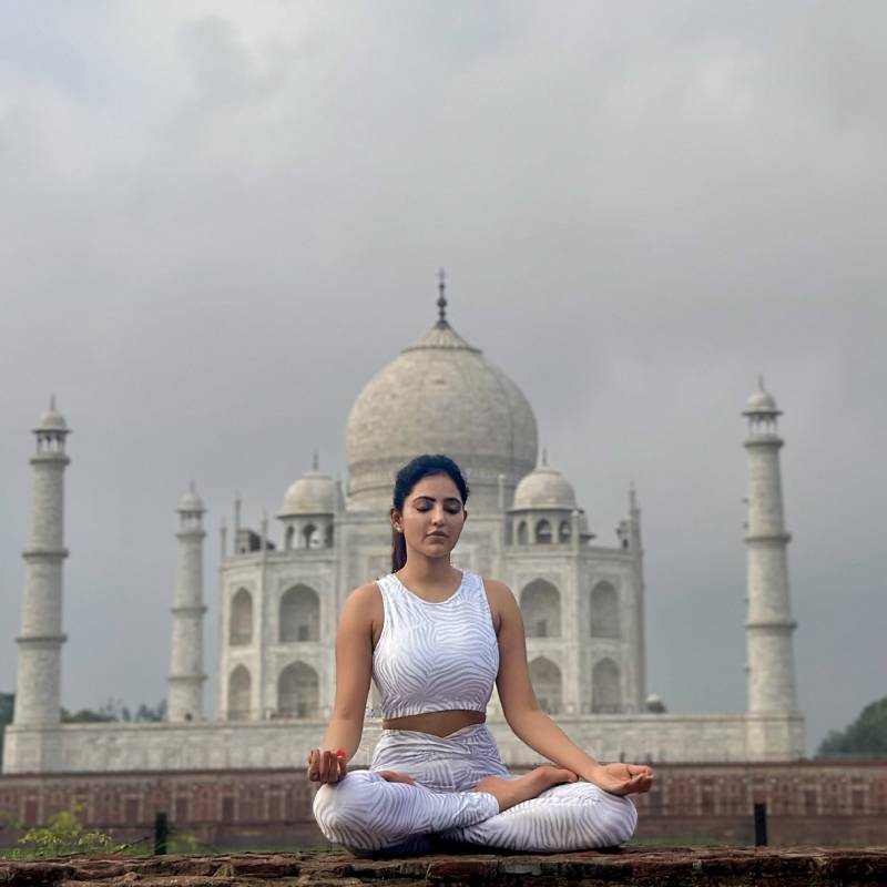 Athulya ravi latest click