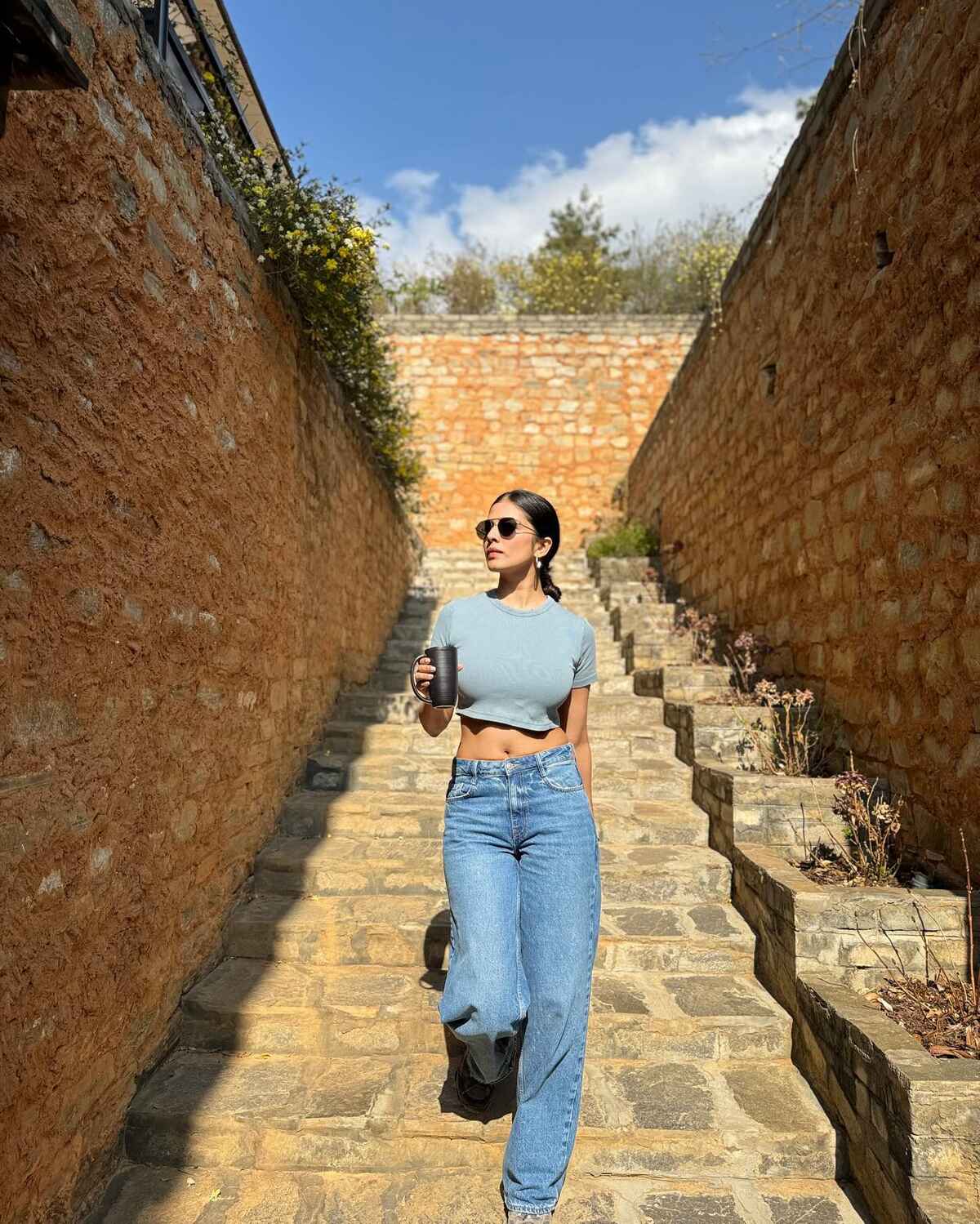 Malavika mohanan in holiday vedio viral